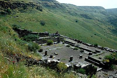 Gamla synagogue ruins