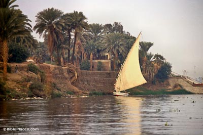 Nile River Valley Bibleplacescom